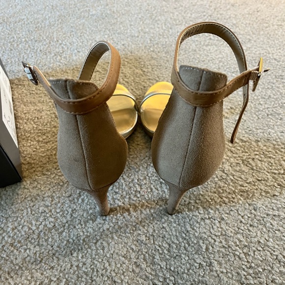 LOFT nude strappy heels - Picture 6 of 8